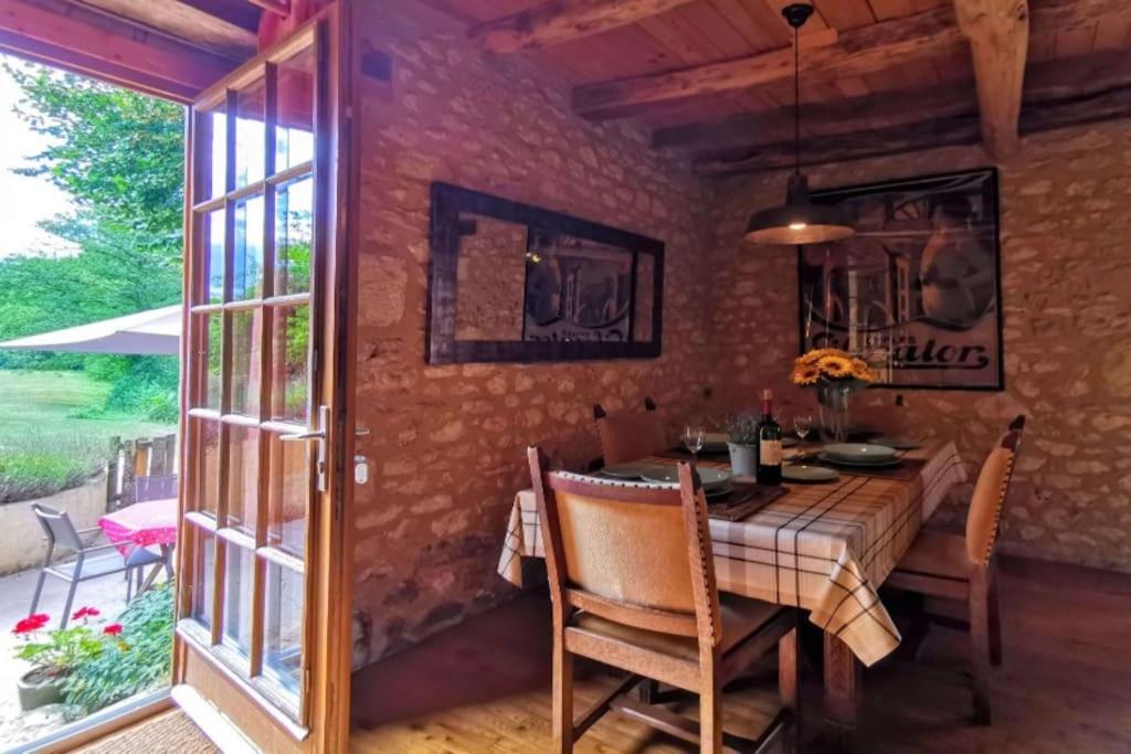 La Forge, Le Banquet Aux Eyzies Βίλα Les Eyzies Εξωτερικό φωτογραφία